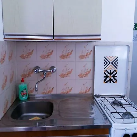 Apartment Specious App For 2 Close To Beach Makarska