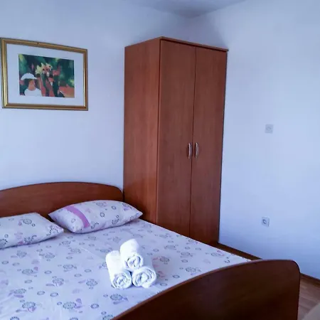 Apartment Specious App For 2 Close To Beach Makarska